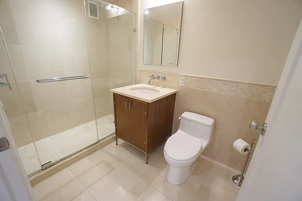 Rented by Nooklyn NYC LLC | media 4