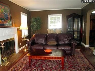 3rd image of 1586 Rockland Ave