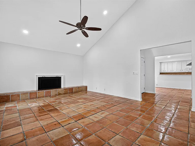1344 Chardonnay Dr — Photo 15