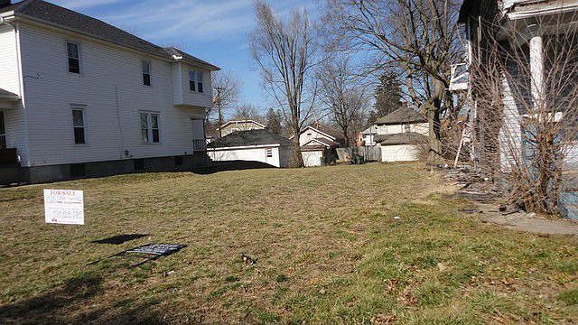 1st image of 47 Fernwood Ave