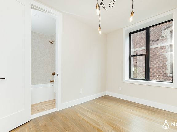 4th image of 358 Irving Ave #2H