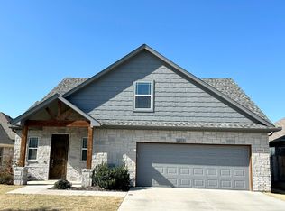 3212 Windcrest Dr, Granbury, TX 76049