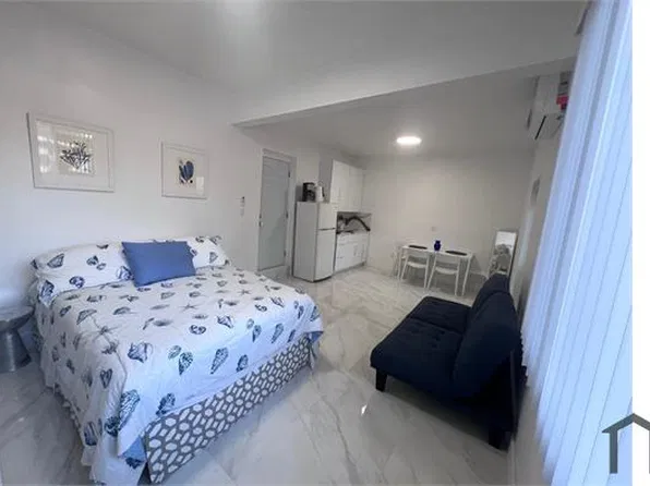 3224 Hollywood Blvd #1, Hollywood, FL 33021
