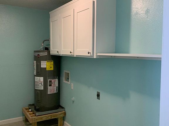 5th image of 1700 N Tallowood Dr #1704