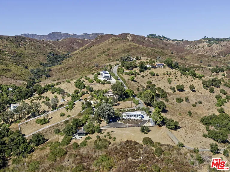 3065 S South Foose Rd — Photo 19