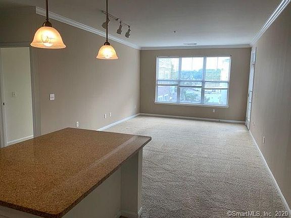 2nd image of 850 E Main St APT 324