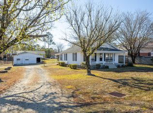 100 North Boulevard, Clinton, NC 28328