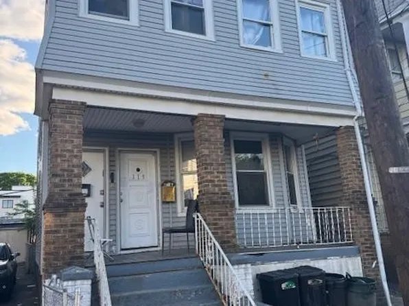 119 Woodlawn Avenue image 1 of 18