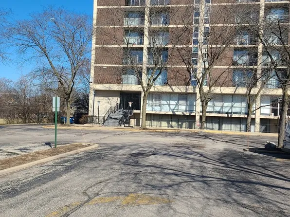 1043 S York Rd APT 412, Bensenville, IL 60106