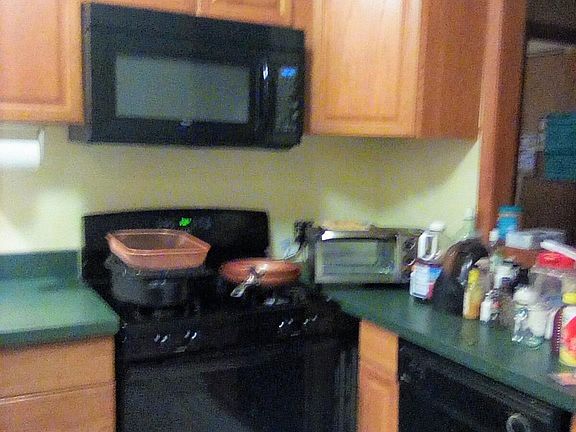 3rd image of 107 N Lake Ave