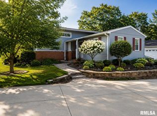 1428 W Northmoor Rd, Peoria, IL 61614