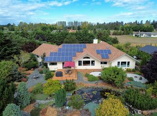 102 Galaxy View Ct, Sequim, WA 98382