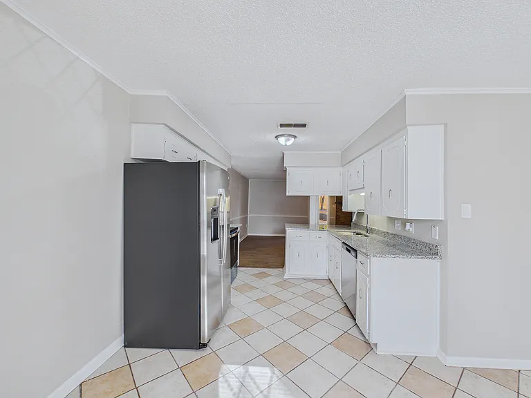 8708 Patricia Lynn Ln-16_04072026