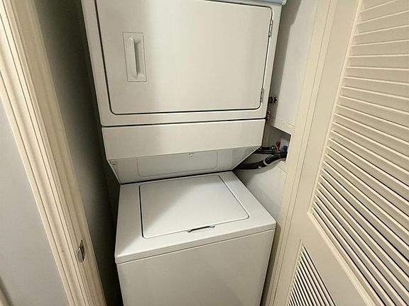 5th image of 1400 Saint George Ave #306
