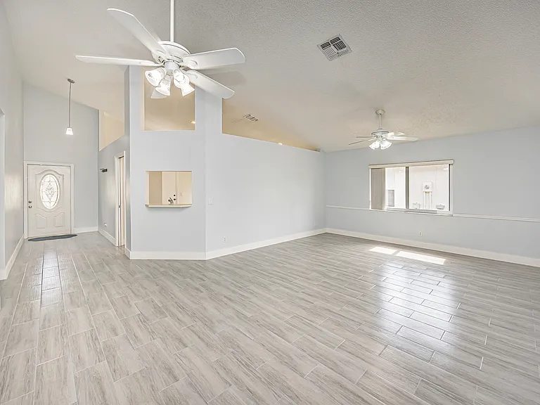 5148 Rosen Blvd — Photo 8