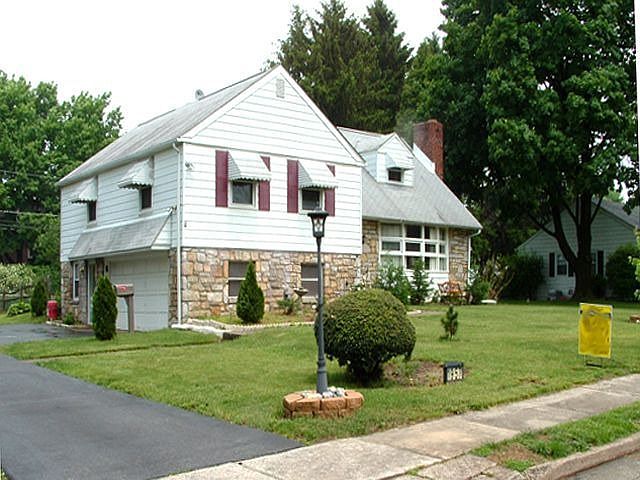 1957Byrd Dr Front