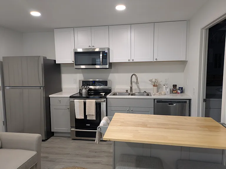 5551 Cornerstone Dr #B7 — Photo 1