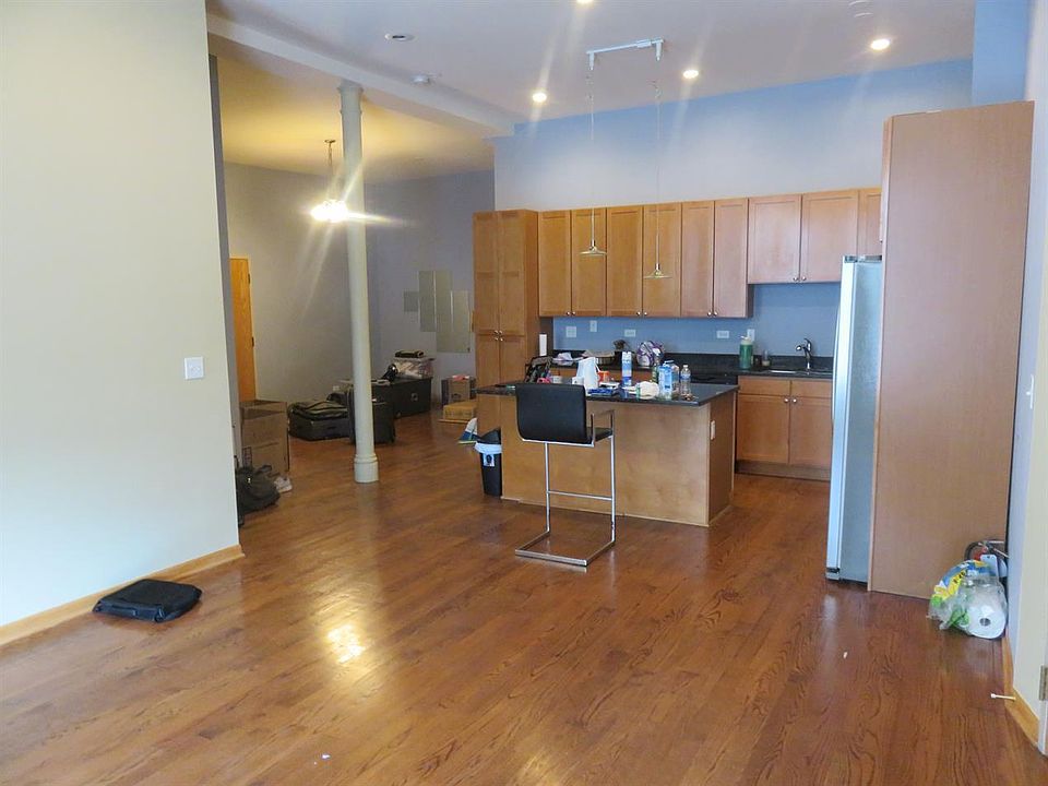 1st image of 1242 N Milwaukee Ave #3BB