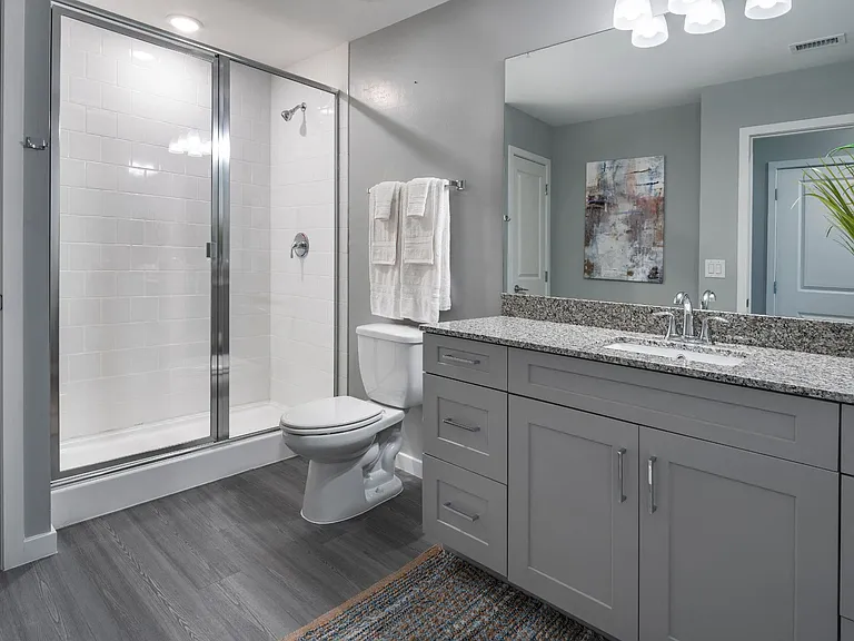 4910 Silver Gate Ln — Photo 16