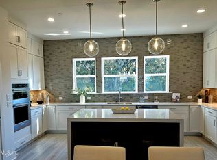 1940 Prudential Dr, Jacksonville, FL 32207