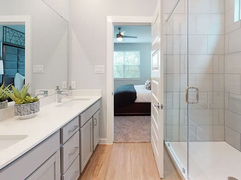 Farm Haus Luxury Rental Homes — Photo 19