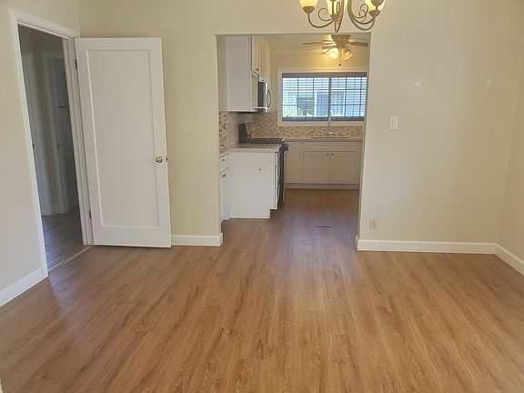 3rd image of 1442 Forrestal Ave