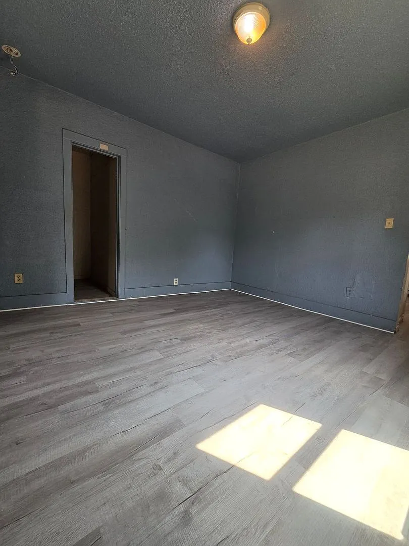 1 bed, 1.0 bath, 900 sqft, $925 — Photo 3