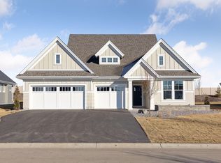 6280 Bluebell Ln, Chaska, MN 55318