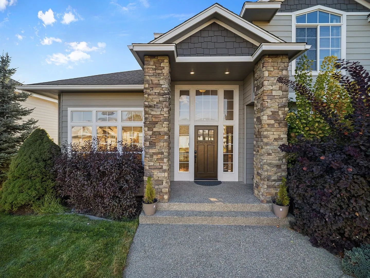 Spacious Family Home with 4 Bedrooms and 3 Bathrooms — Photo 4