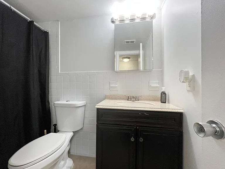2309 Olson St #102 — Photo 8