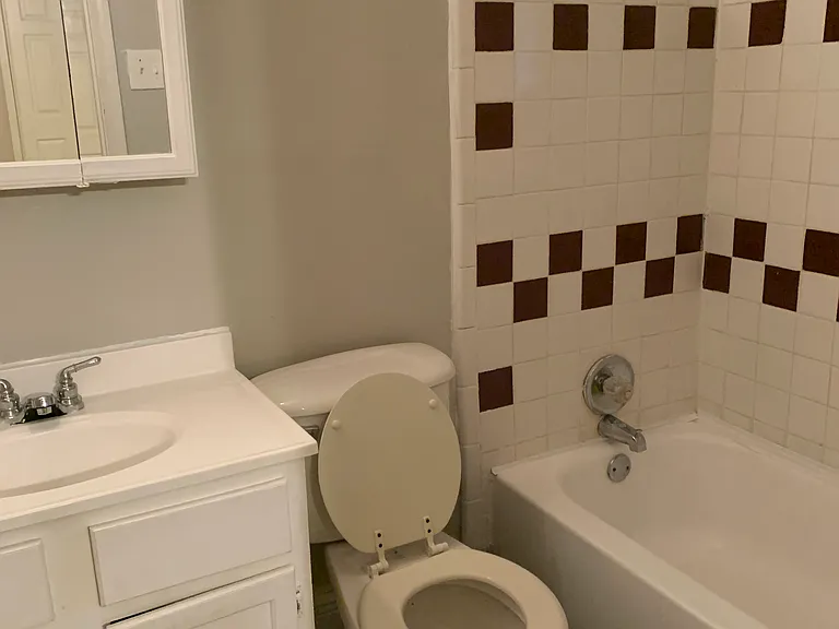 3009 Americus St — Photo 6