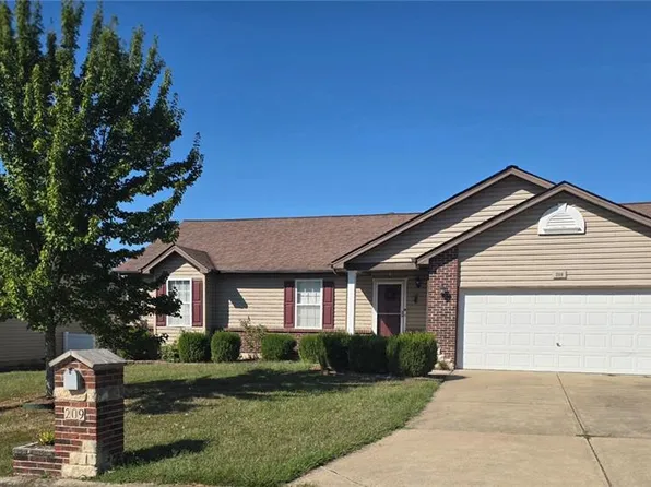 209 Gentle Pine Ln, Winfield, MO 63389