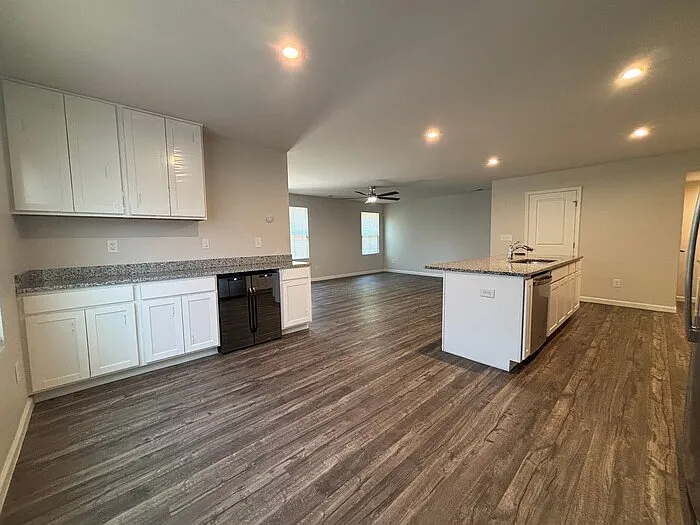 4320 Bowline Dr — Photo 8