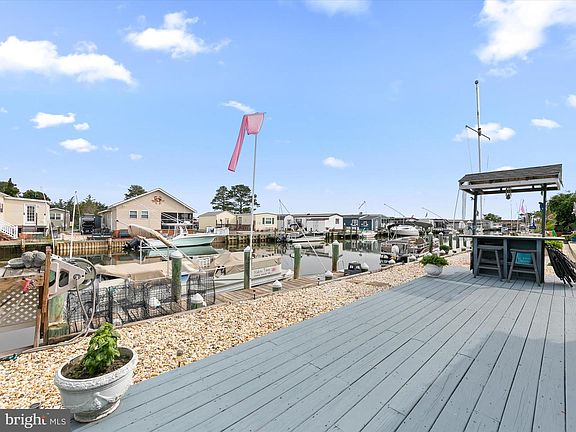 4th image of 35537 Sussex Ln