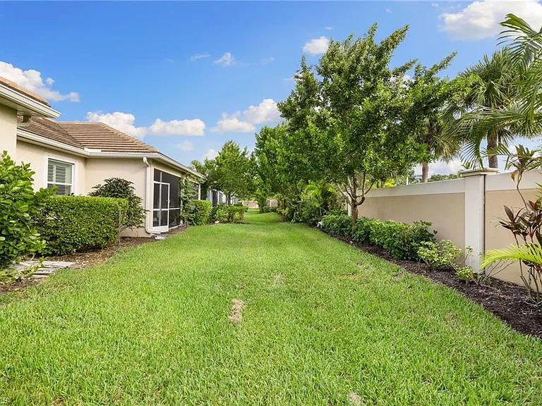 4714 Arboretum Cir #102 — Photo 36