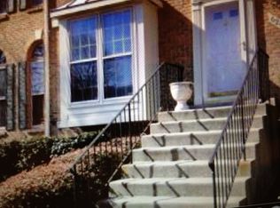 6295 Walkers Croft Way, Alexandria, VA 22315