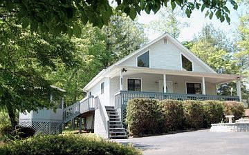 2nd image of 1720 Brackett Dr