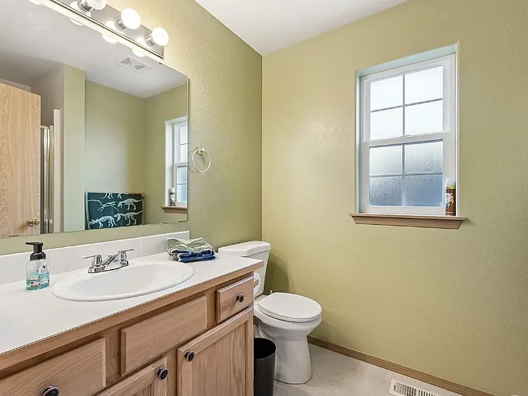 8048 Andover Ln SE — Photo 10