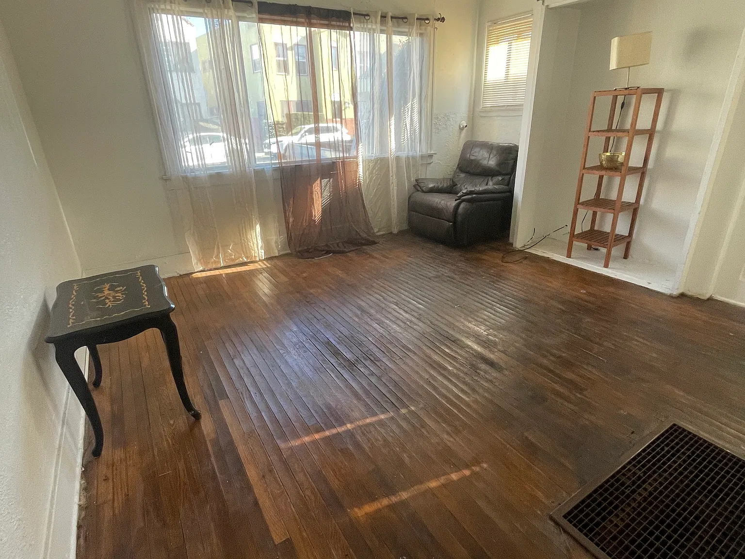 Studio, 400 sqft, $1,495 — Photo 2