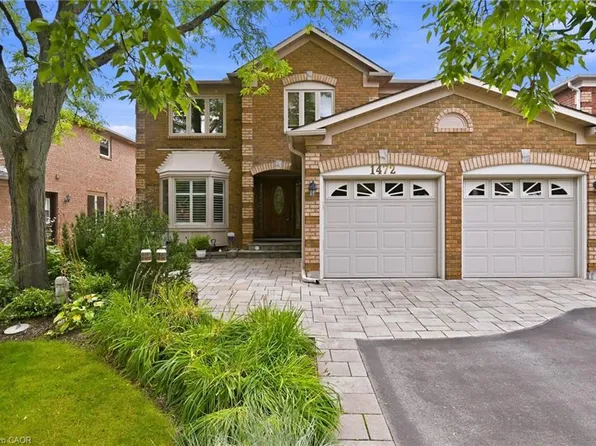 1472 Livery Ln, Oakville, ON L6M 2Y8