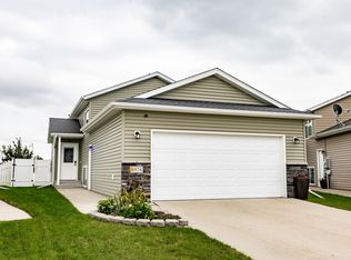 4974 55th St S, Fargo, ND 58104