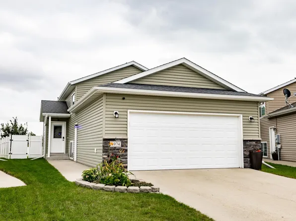 4974 55th St S, Fargo, ND 58104