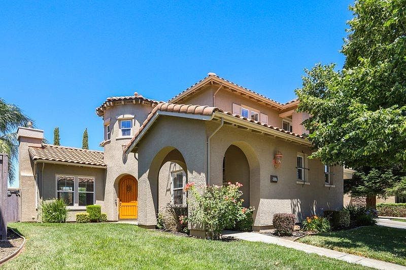 1st image of 3855 Gresham Ln