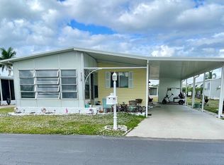 172 Elmwood Ln, Naples, FL 34112