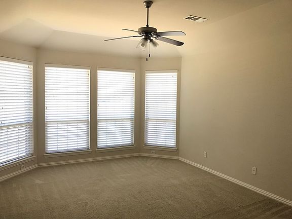 5th image of 2712 Cole Castle Dr