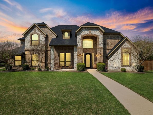 319 Fountain Creek Ct, Red Oak, TX 75154
