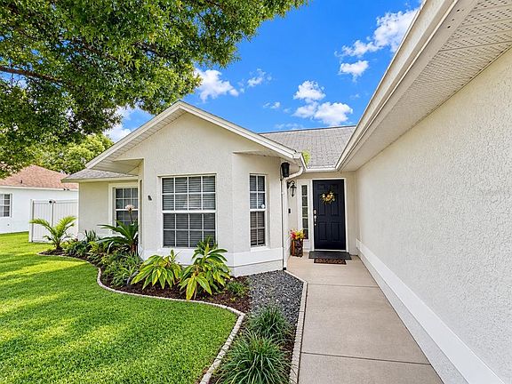 3rd image of 4206 LAVENDER WAY