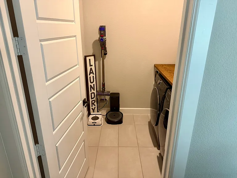 2413 Stella Ln — Photo 49