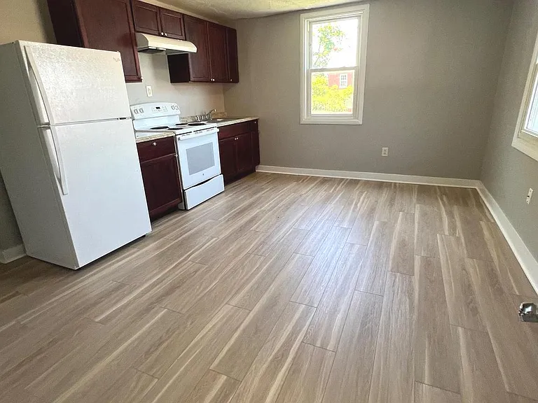 202 S Samuel St #203 — Photo 2