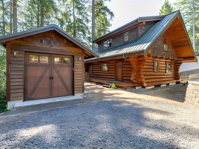 1901 E Trails End Drive, Belfair, WA, 98528